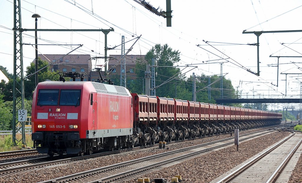 145 053-5 mit Ganzzug Sch�ttgutkippwagen, 04.07.12 Bhf. Flughafen Berlin-Sch�nefeld.