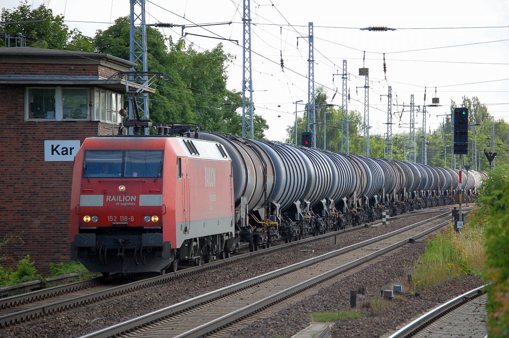 152 118-6 mit Kesselwagenzug Richtung Bernau, 10.07.13 Berlin-Karow.