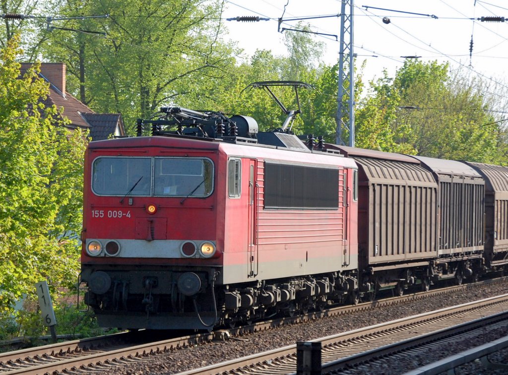 155 009-4 mit einem Ganzzug Schiebewandwagen Richtung Bernau, 25.04.09