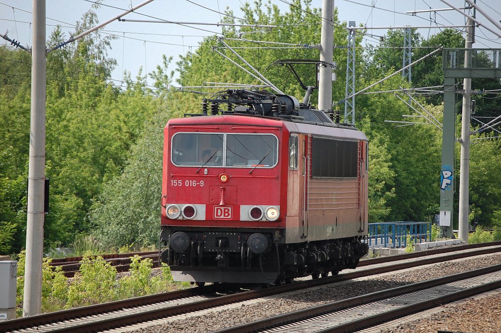 155 016-9 auf Leerfahrt Richtung Karower Kreuz Berlin, 19.05.09 Berlin-Blankenburg.