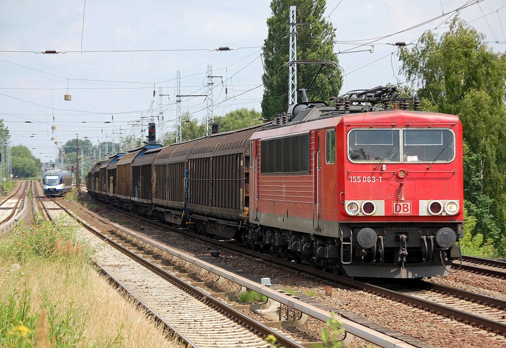 155 063-1 mit Ganzzug Schiebewandwagen, 15.06.11 Berlin-Karow.