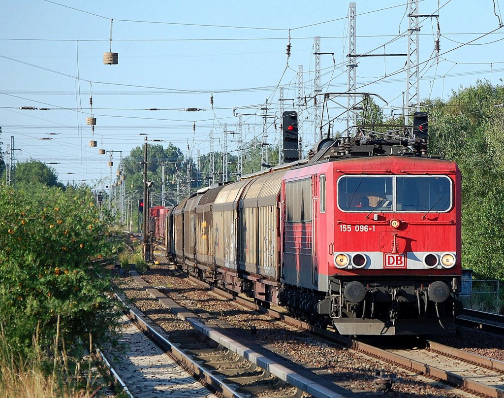 155 096-1 mit Ganzzug Schiebewandwagen Richtung Karower Kreuz Berlin, 17.06.10 Berlin-Karow.
