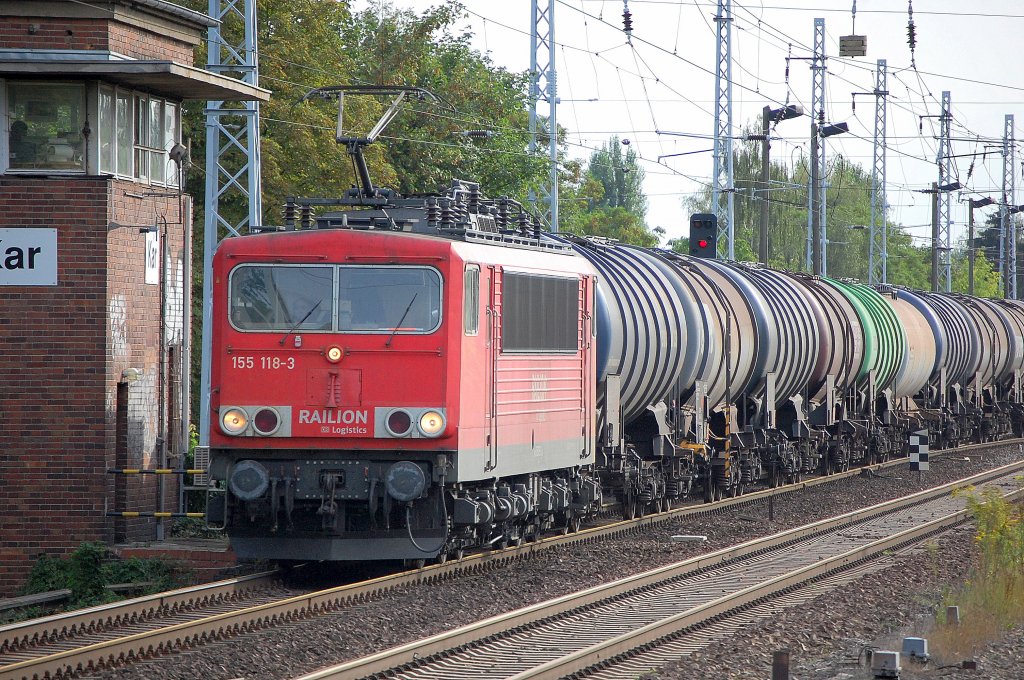 155 118-3 mit Leerzug Kesselwagen Richtung Schwedt, 02.09.09 Berlin-Karow.
