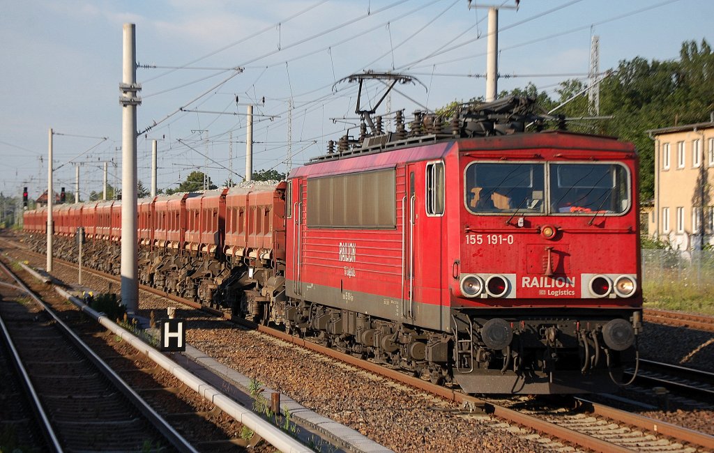 155 191-0 mit Ganzzug Sch�ttgutkippwagen(Schotter) Richtung Innenstadt, 24.07.12 Berlin-Blankenburg.