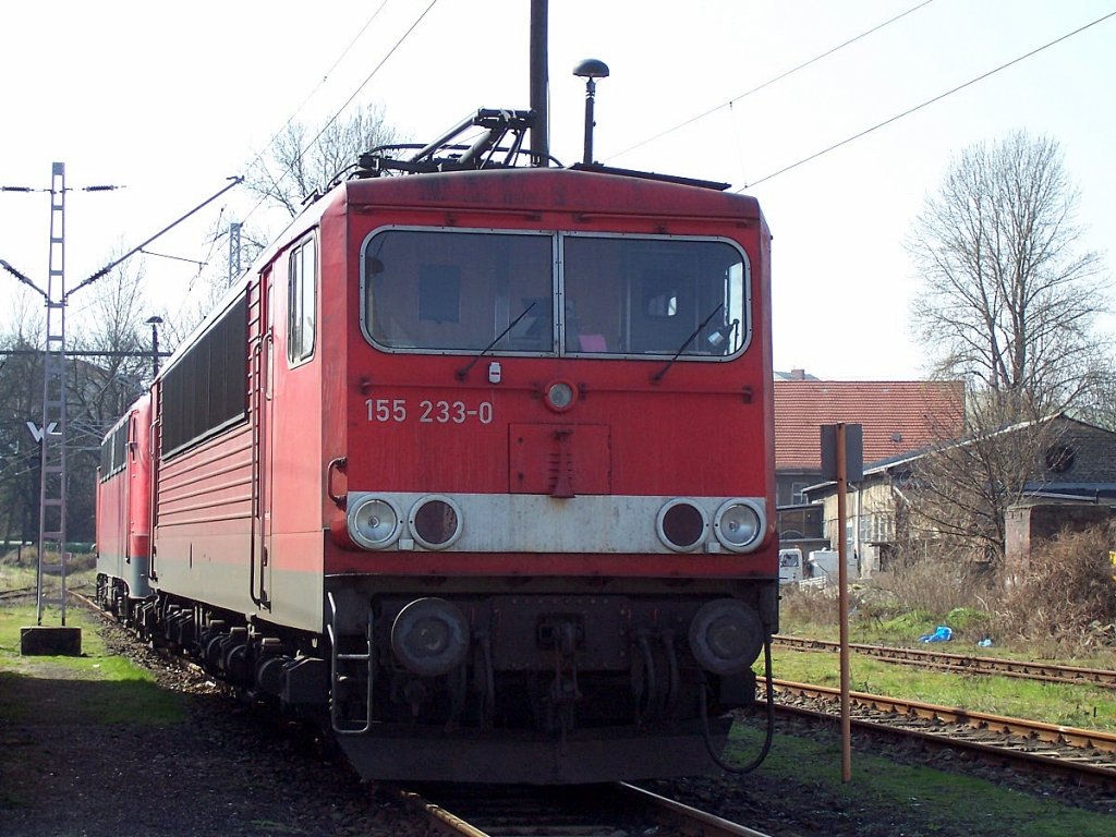 155 233-0 im Winter 2007 N�he Bahnhof Berlin Lichtenberg abgestellt (N�ldnerplatz).
