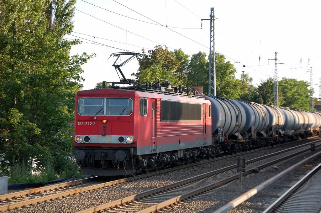155 272-8 mit Leerzug Kesselwagen Richtung Schwedt �ber Bernau unterwegs, 20.08.10 Berlin-Karow.