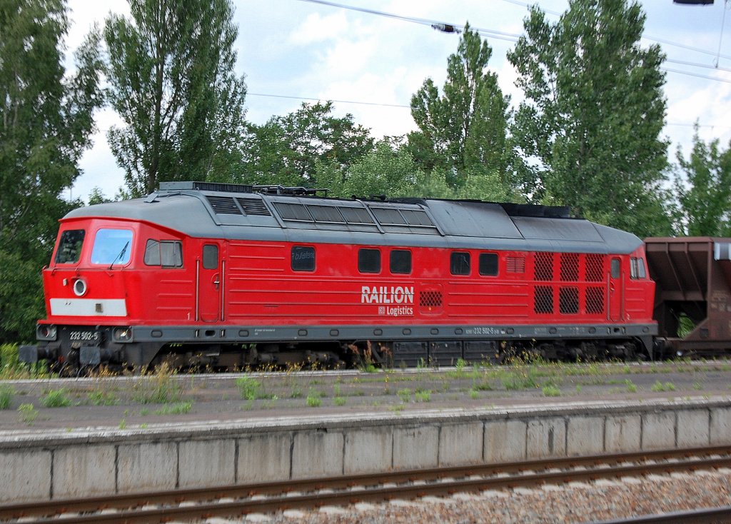 232 502-5 mit Ganzzug Sch�ttgutwagen am 11.07.11 Bhf. Flughafen Berlin-Sch�nefeld.