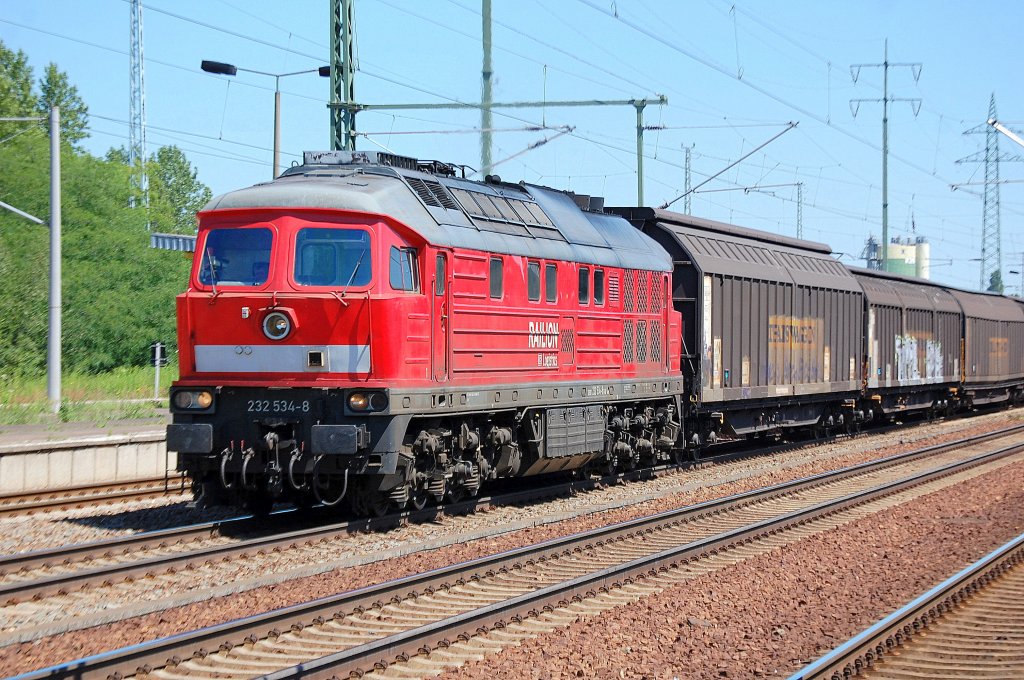 232 534-8 mit ganzzug Schiebewandwagen, 28.06.11 Bhf. Flughafen Berlin -Sch�nefeld.