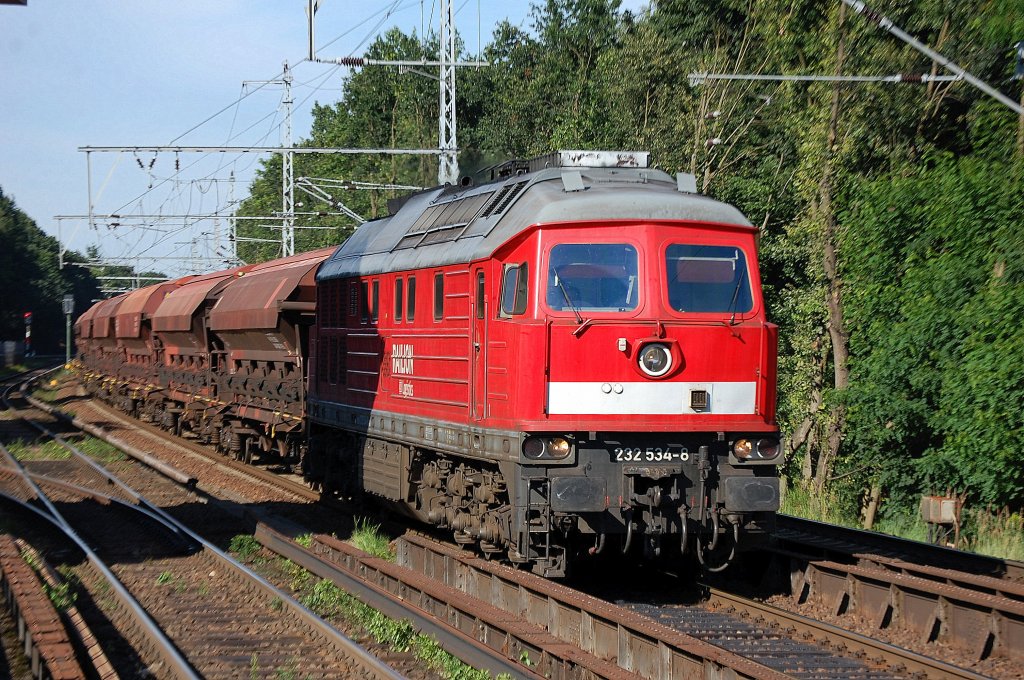 232 534-8 mit Ganzzug Sch�ttgutwagen am 24.07.12 Berlin-Buch.