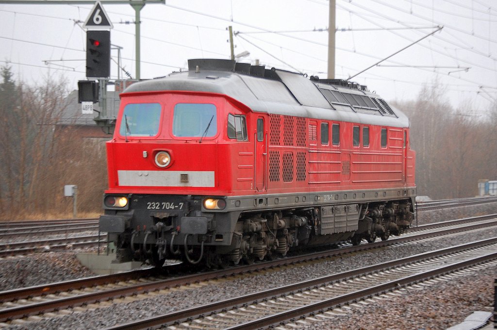 232 704-7 Richtung Karower Kreuz, 26.01.11 Berlin-Blankenburg.