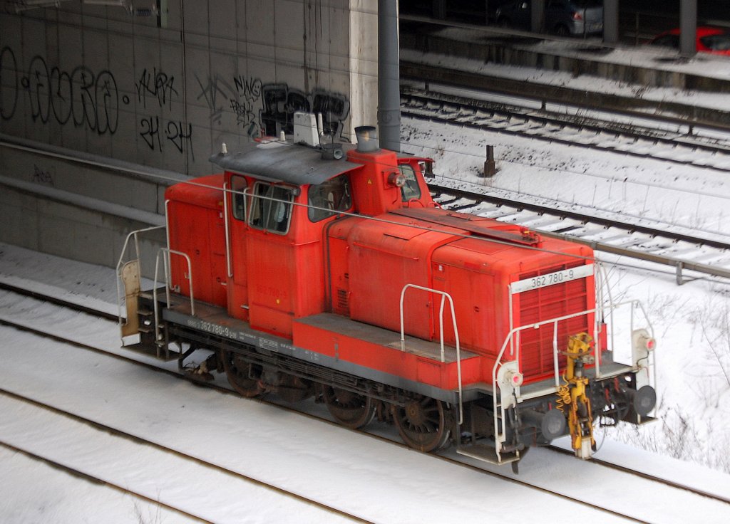 362 780-9 auf Leerfahrt Richtung Berlin Westend H�he Berlin Kaiserdamm, 03.02.10