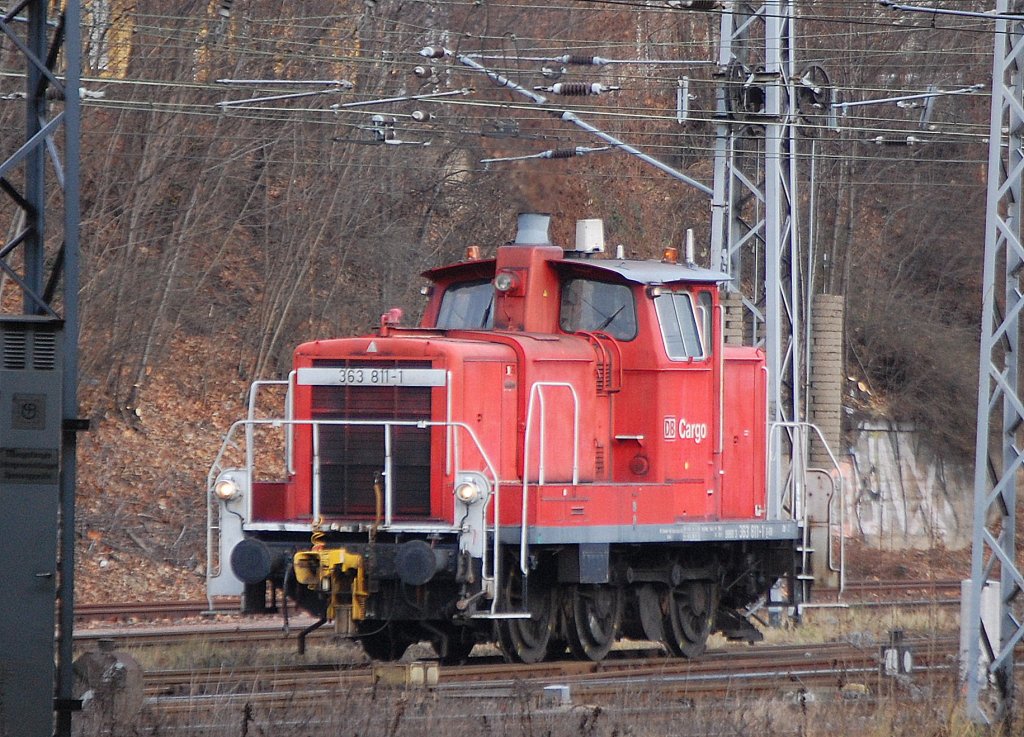 363 811-1 beim Rangierdienst im Bhf. Berlin-Lichtenberg, 19.12.11