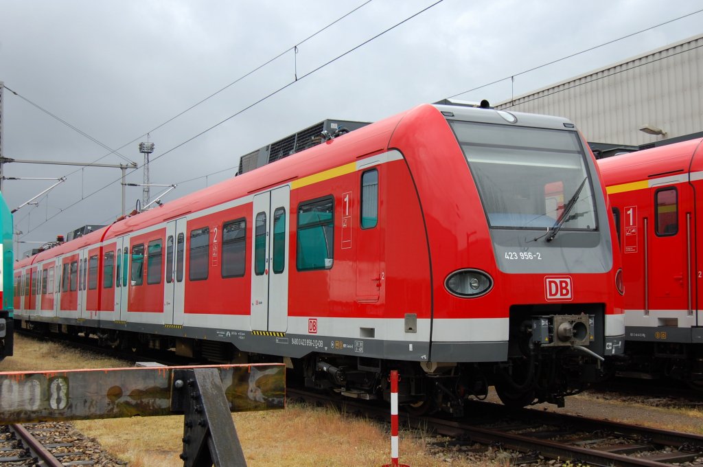 423 956-2 (94 80 0423 956-2 D-DB) am 16.05.09 auf dem Werksgel�nde Bombardier in Hennigsdorf (Tag der offenen T�r)