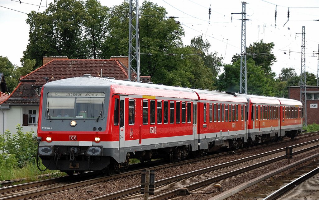 928 647 + 628 ??? mit RE nach Szczecin Glowny am 11.07.12 Berlin-Karow.