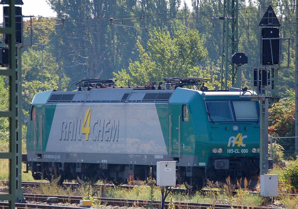 Alpha Trains Leasinglok R4C 185-CL 006 (91 80 6185 506-3 D-VCD) stand heute pausierend Gbf. Berlin-Moabit, Mittags fuhr sie Richtung Berlin-Spandau davon, 21.08.10
