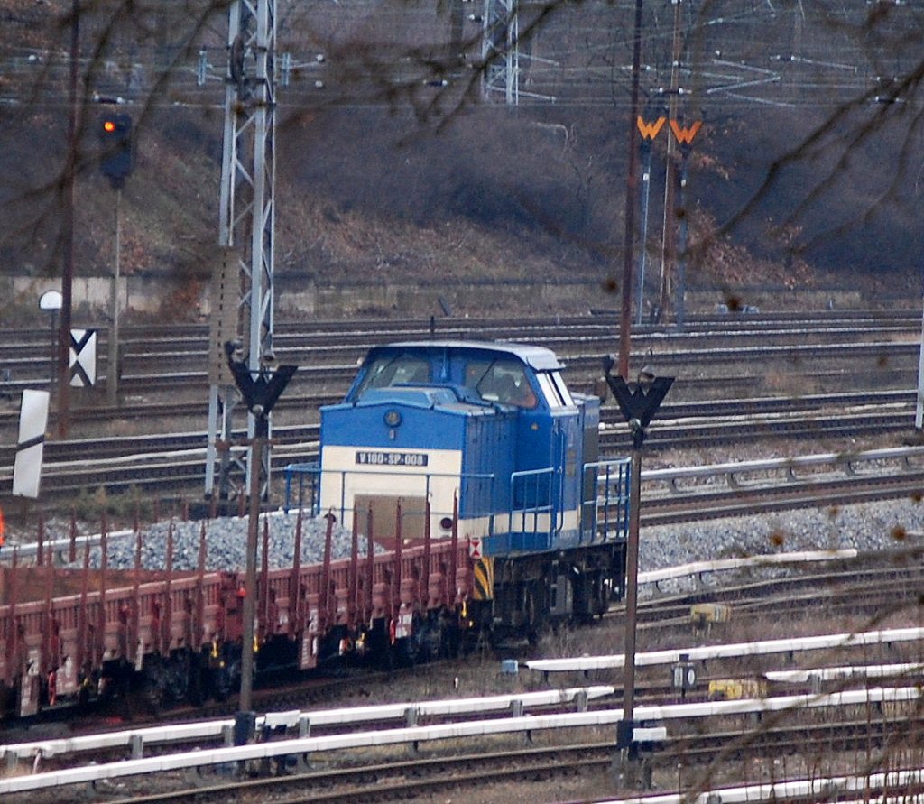 Am 07.03.09 im Bahnbaueinsatz N�he Bhf. Berlin-Lichtenberg, SGL V 100-SP-008 (92 80 1203 128-4 D-SGL, Bj.1973)