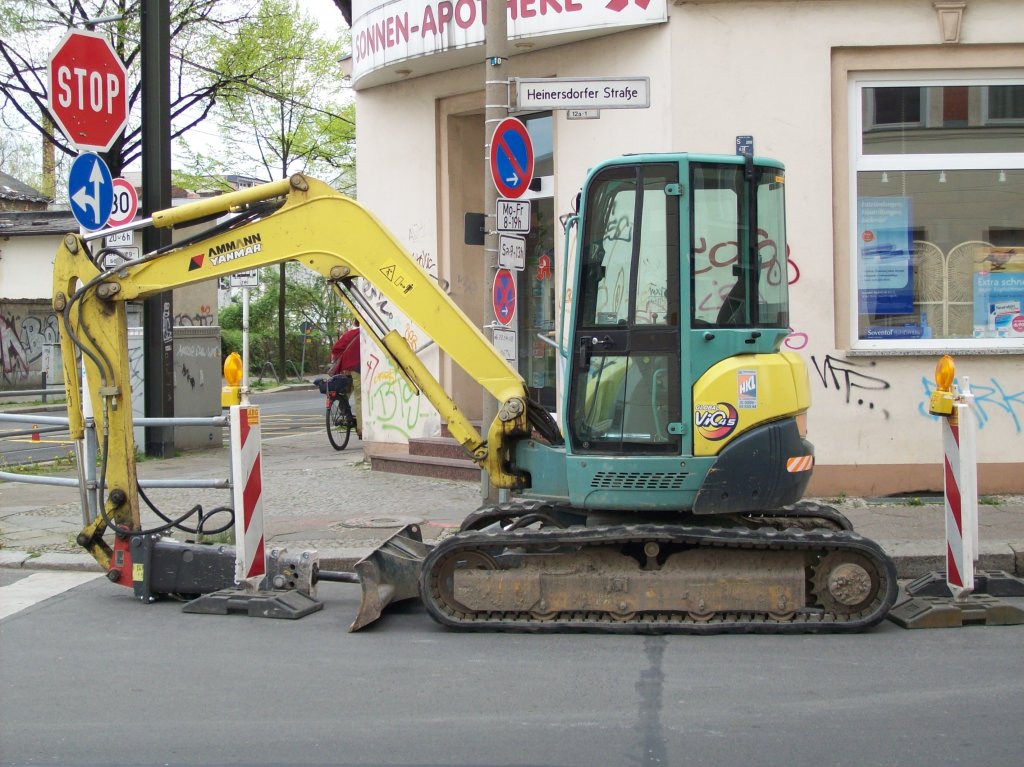 AMMANN YANMAR ViO45, 29.04.08 Heinersdorfer Str. Berlin-Pankow. 