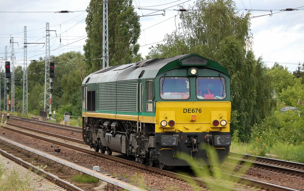 Ascendos Mietlok von HGK, DE676 (92 80 1266 004-1 D-HGK) am 20.07.12 Berlin-Karow.