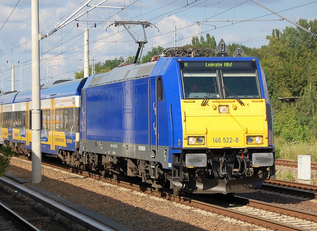 Captrain Lok 146 522-8 (91 80 6146 522-8 D-OLA) ohne Werbelogos im Moment unterwegs mit dem InterConnex Richtung Leipzig Hbf., 03.08.11 Berlin-Blankenburg.