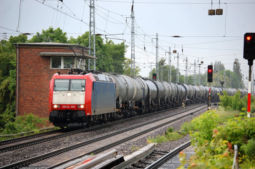 Captrain Lok 185-CL 003 (91 80 6185 503-0 D-CTD) mit Kesselwagenzug Richtung Bernau, 28.05.13 Berlin-Karow.