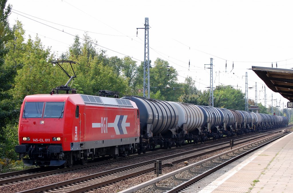 CBRail Leasinglok HGK 2001/145-CL 011 (91 80 6145 089-9 D-HGK, Bj.2000) mit Leerzug Kesselwagen Richtung Schwedt �ber Bernau, 10.09.08 Berlin-Karow.