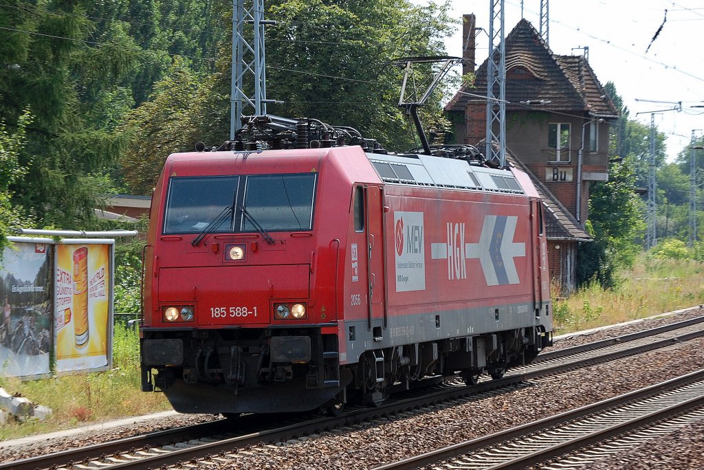 CBRail Leasinglok HGK 2056/185 588-1 (91 80 6185 588-1 D-HGK, Bj.2008) Richtung Bernau, 14.07.10 Berlin-Buch.