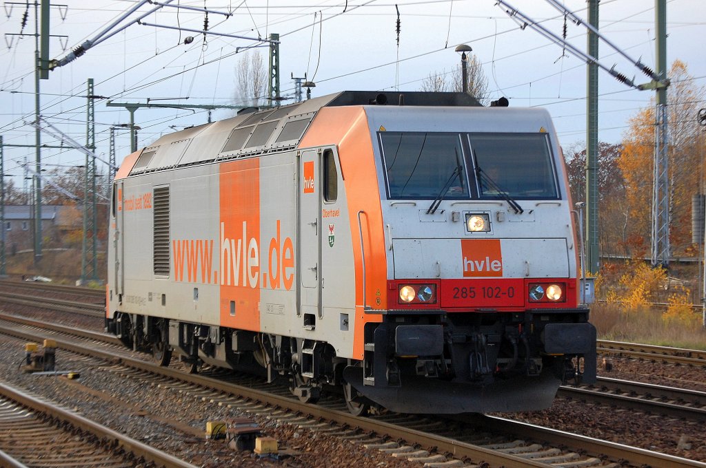 CBRail Leasinglok hvle 285 102-0  Oberhavel  (92 80 1285 102-0 D-BTK, Bj.2008) auf Leerfahrt Richtung Berlin-Spandau, 14.11.09 Berlin-Beusselstr.
