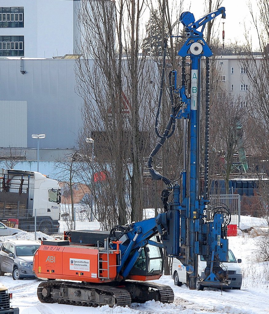 Das ABI System TM 11/14 der Spezialtiefbaufirma Finsterwalde am 22.02.10 Berlin-Pankow. 