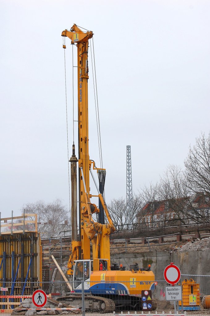 Das BAUER BG 18 H System der Fa. WENDT am 28.02.09 Gro�baustelle Berlin Ostkreuz.