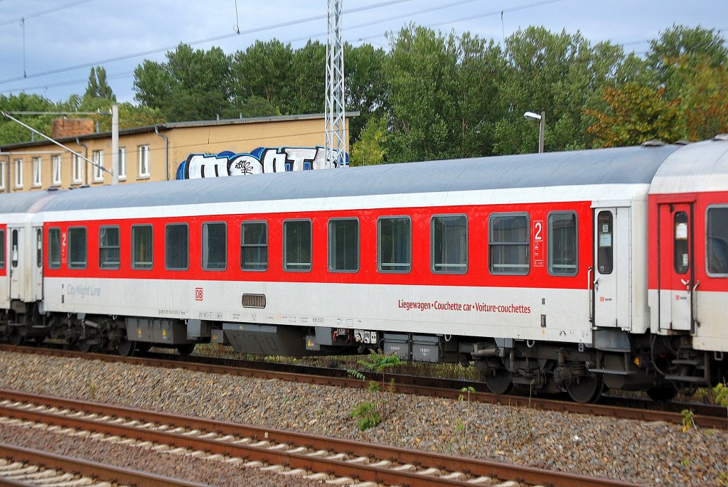 DB City Night Line Liegewagen eingestellt in der Schweiz mit der Nr. CH-DB 61 85 50-91 005-2 Bvcmz 248.5 in einem PbZ am 09.08.11 Berlin-Blankenburg.