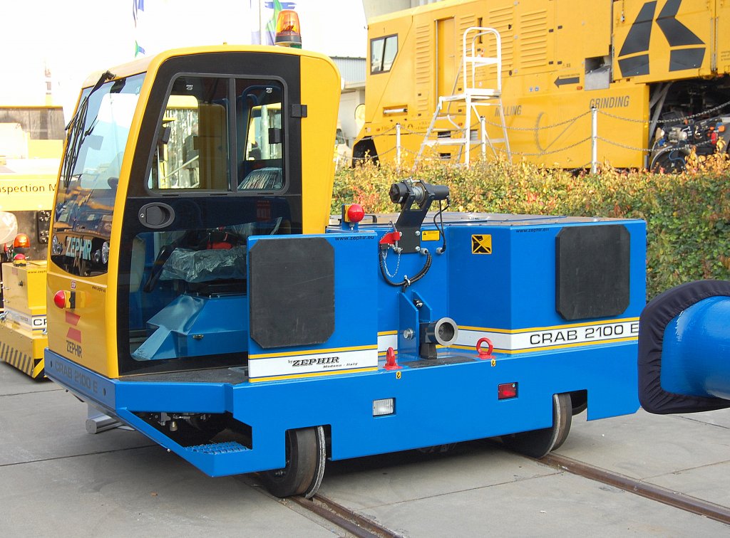Der Rangiertraktor ZEPHIR CRAB 2100E, 24.09.10 InnoTrans 2010