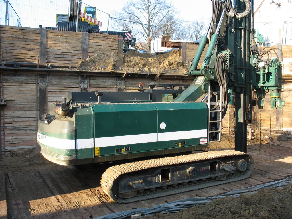 Der Telekopm�kler ABI TM 14/17 v der Fa. MEYER & JOHN im Winter 2008 S-Bhf. Hohen Neuendorf b. Berlin.