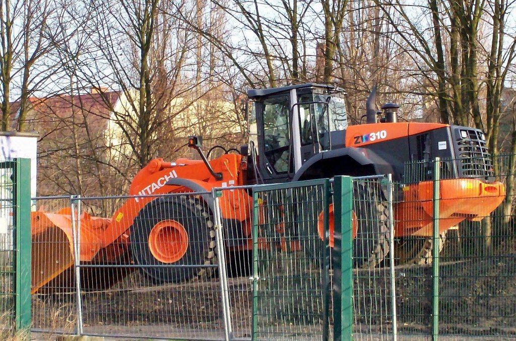 Dieser gro�e Radlader (Leasingbaumschine) war auch kurzfristig Berlin-Pankow Berliner Str. im Einsatz, ein HITACHI ZW310 am 28.11.08