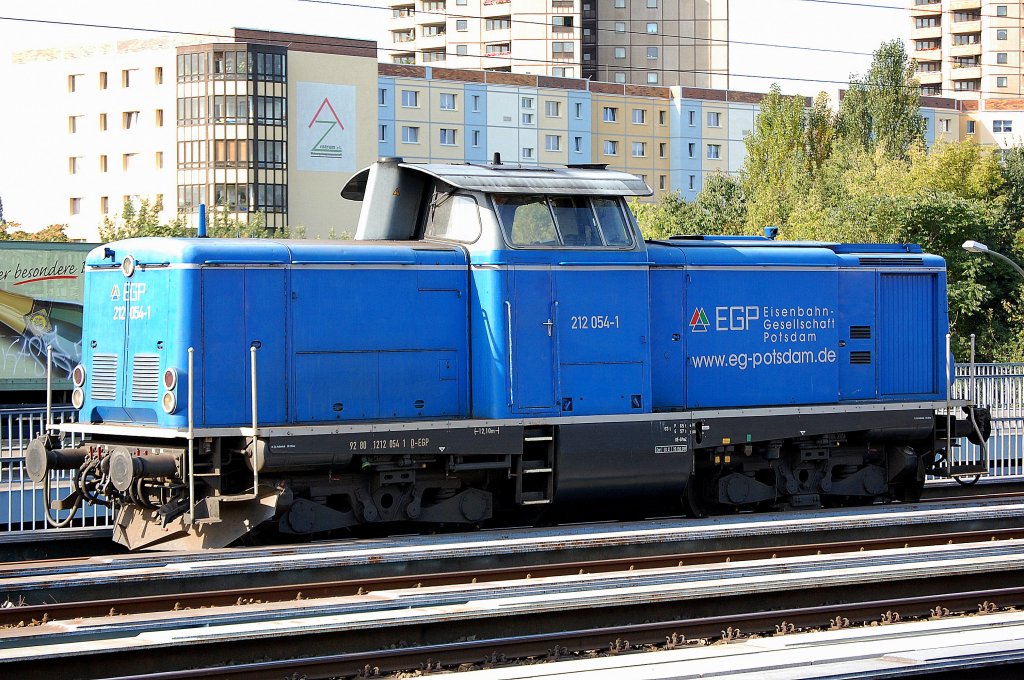 EGP 212 054-1 am 17.09.12 Berlin Greifswalder Str. mal wieder abgestellt.