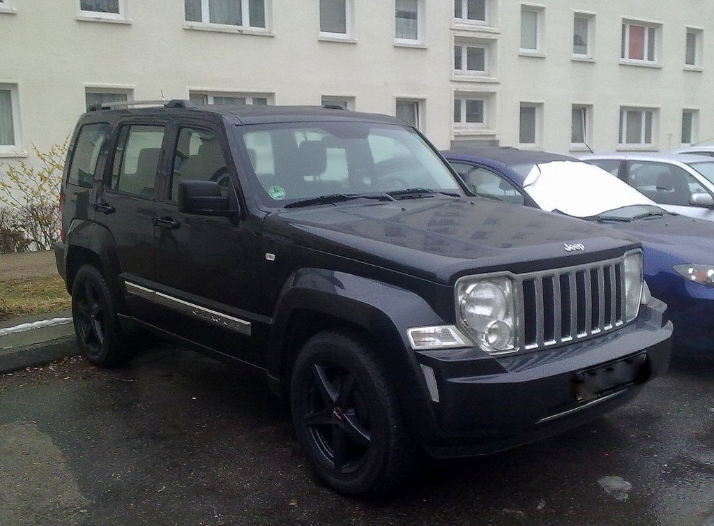 Ein JEEP CHEROKEE CRD LIMITED, eine sehr sch�ne Version, 26.02.13 Berlin-Pankow.