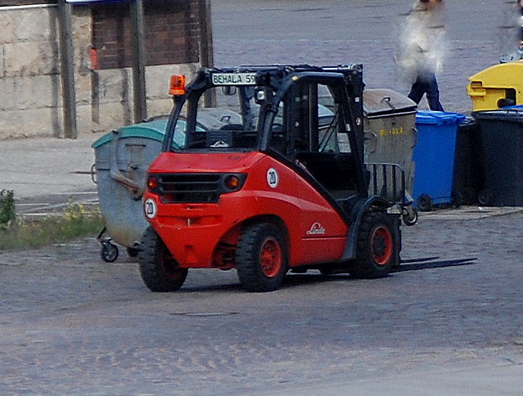 Ein moderner STILL Gabelstapler Typ? der BEHALA auf dem Berliner Westhafengel�nde, 05.06.09