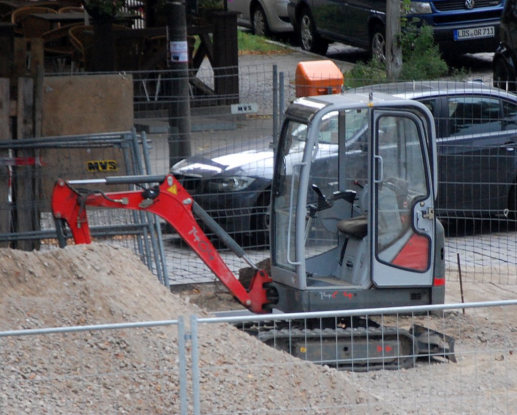Ein neuson Typ 1404 Minibagger, 23.08.11 Berlin-Adlershof.