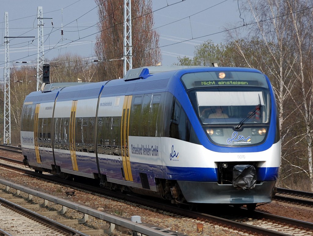 Ein TALENT der OLA VT 0010 (Bombardier Bj.2000, 191342, 191343 und 191344) �berraschend am 06.04.09 in Berlin Karow gesichtet. 