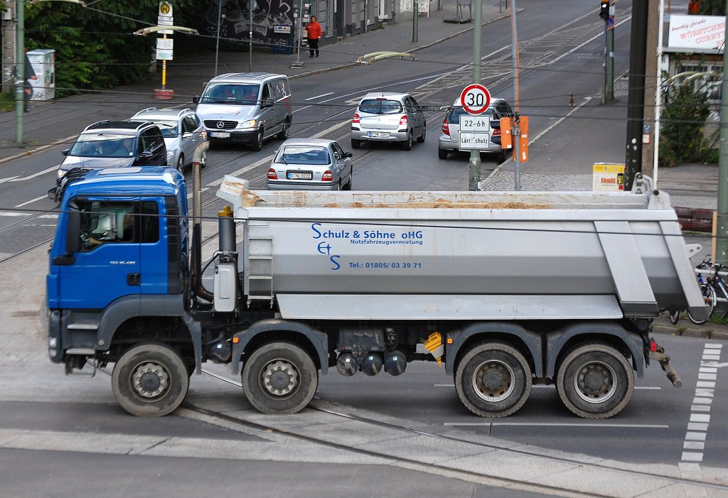 Ein Vierachs Baukipper MAN TGS 35.400 der Fa. Schulz & S�hne oHG, 16.09.10 Berlin-Adlershof.