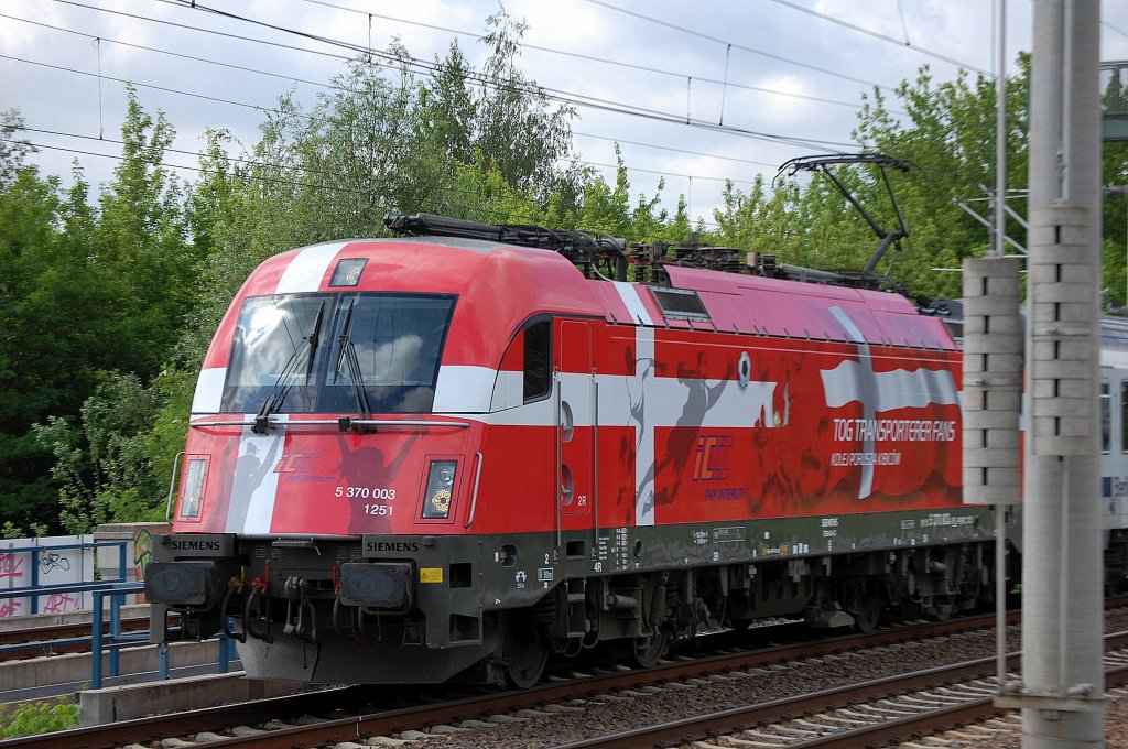 EM-Husarz  Denmark  5 370 003 1251 (91 51 5370 003-3 PL-PKPIC) am 30.05.12 Berlin-Blankenburg.