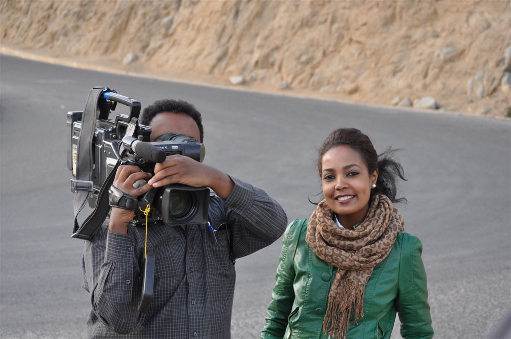 EriTV mit Kameramann und Bethlehem in Nefasit. 30.01.2012 