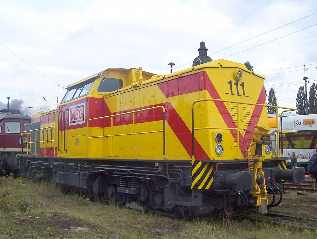 Gast beim Eisenbahnfest der Dampflokfreunde Berlin im ehemaligen Bw. Berlin-Sch�neweide am 30.09.07, MEG 111 (98 80 3298 102-5 D-MEG, Bj. 1968) 