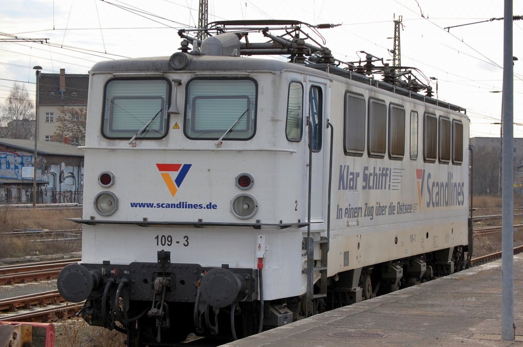 GVG 109-3 (E11, Bj.1975) am 14.02.09 im Bhf. Berlin-Lichtenberg.