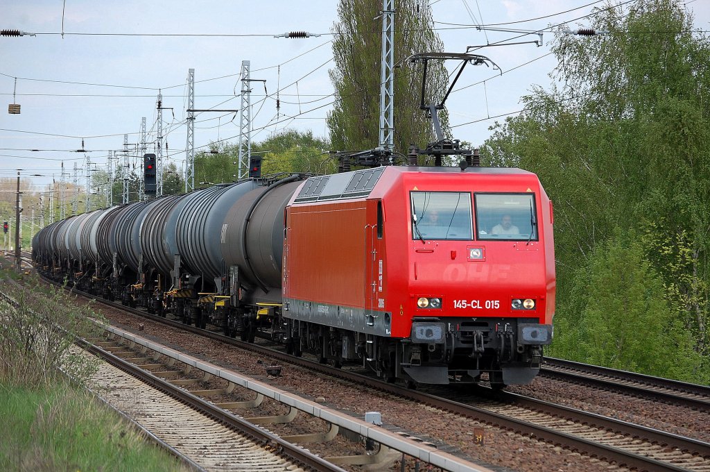 HGK 2005/145-CL 015 mit Kesselwagenzug am 06.05.13 Berlin-Karow.