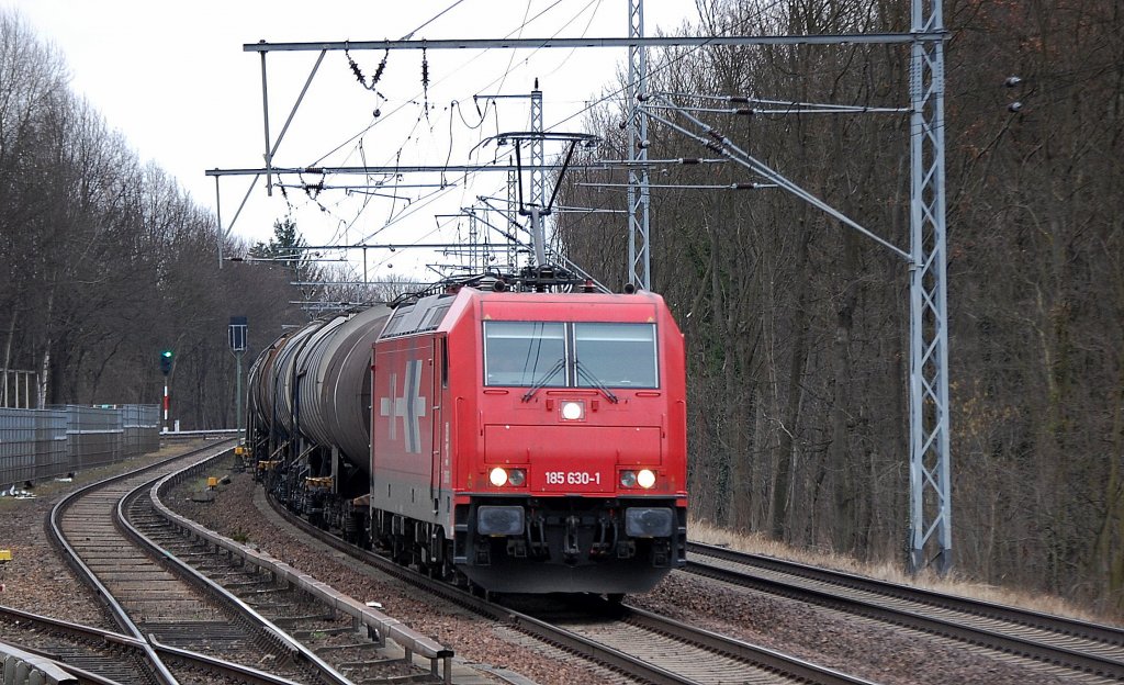HGK 2065/185 630-1 mit Kesselwagenzug am 07.02.13 Berlin-Buch.