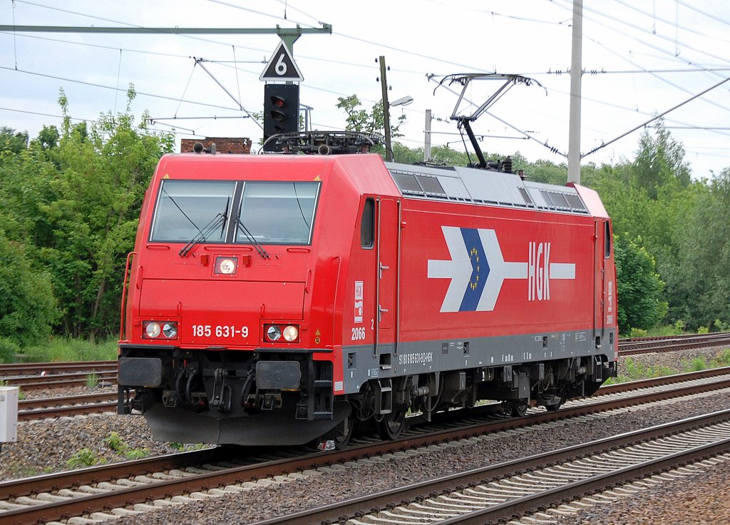 HGK 2066/185 631-9 (91 80 6185 631-9 D-HGK) auf Leerfahrt Richtug Bernau, 16.05.11 Berlin-Blankenburg.