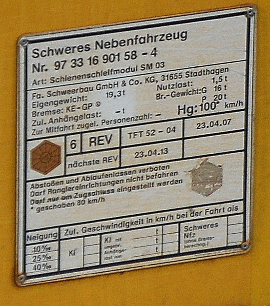 Hier die Registriertafel + Beschreibung des Schienenschleifmoduls SM 03 der Fa. Schweerbau, 14.05.10