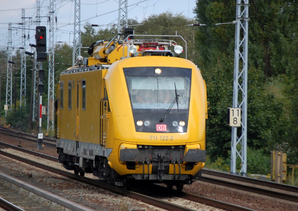 HIOB 711 122-2 Richtung Karower Kreuz Berlin am 11.09.08 Berlin-Karow.