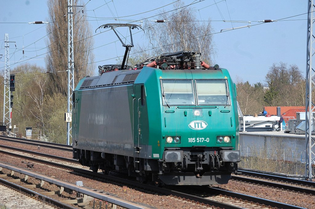 HML-Mietlok 185 517-0 der Itl Richtung Karower Kreuz Berlin, 24.04.13