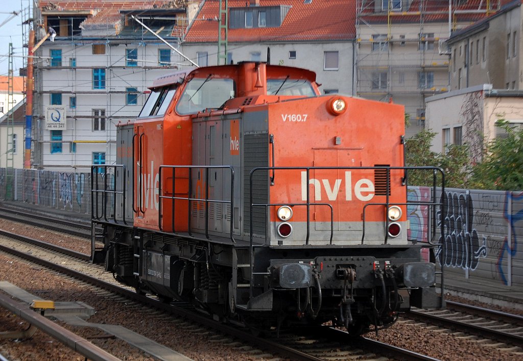 hvle V160.7 (92 80 1203 150-8 D-HVLE) Richtung Berlin-Spandau, 20.10.11 Berlin-Wedding.